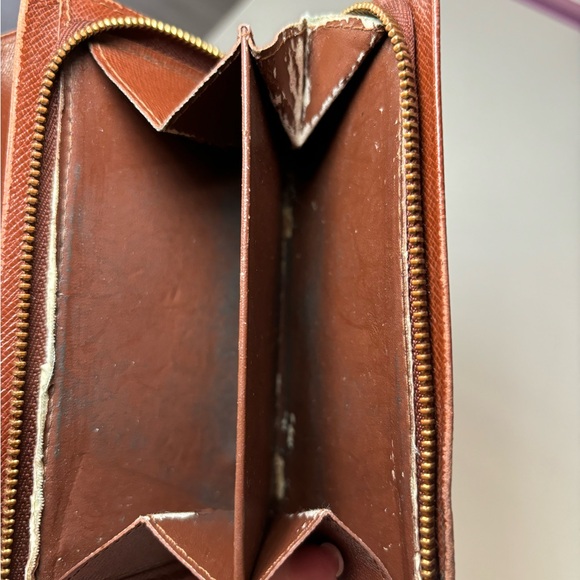 Louis Vuitton Monogram Wallet - Used - Picture 7 of 12